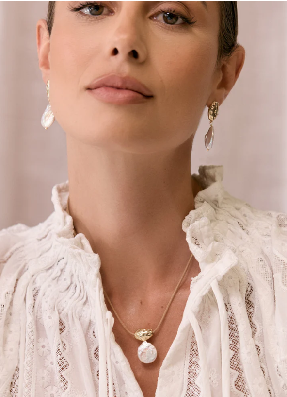 ADORNE METAL POD PEARL DROP NECKLACE