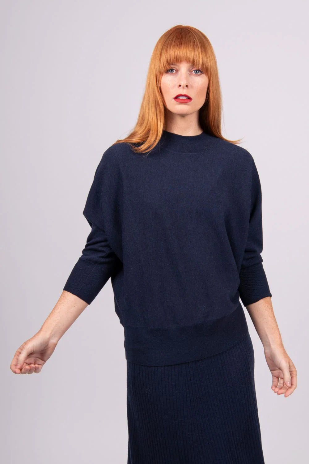 BRIDGE AND LORD DOLMAN 3/4 SLEEVE PULLOVER NAVY