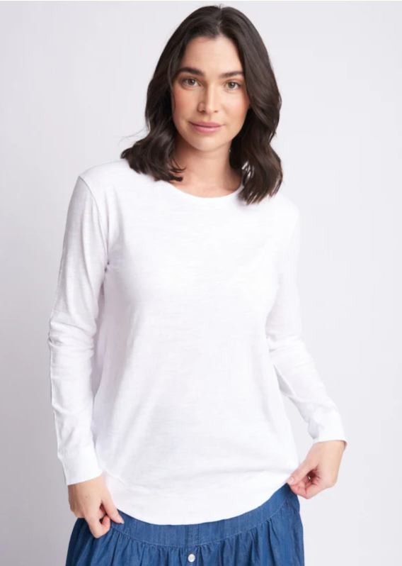 C+P+S  SHAPED HEM TEE WHITE