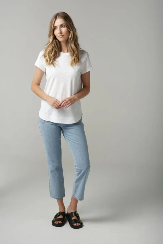 CLOTH+PAPER+SCISSORS SHAPED HEM TEE WHITE