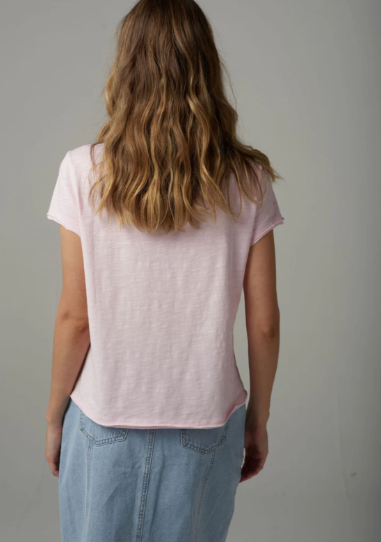 CLOTH+PAPER+SCISSORS FRONT SPLIT TEE PINK TOUCH