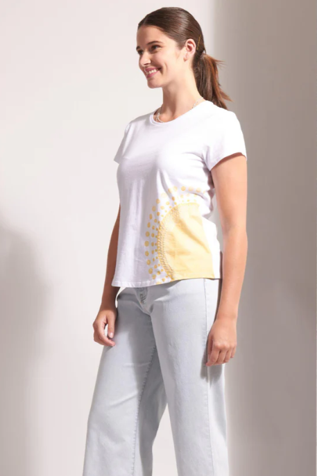 FOIL ON FORM TEE SUNSHINE