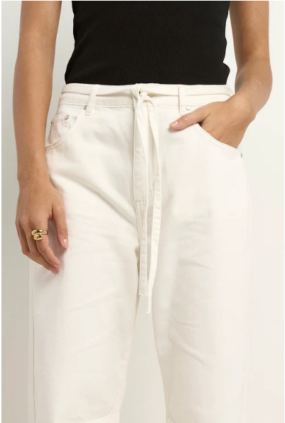 STORIES TO BE TOLD CAMPUS ECRU TIE WAIST BARREL JEANS