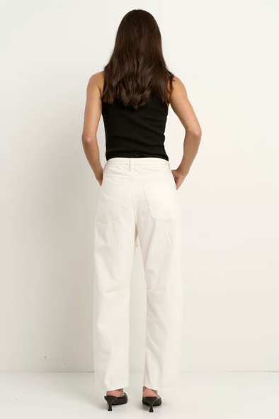 STORIES TO BE TOLD CAMPUS ECRU TIE WAIST BARREL JEANS