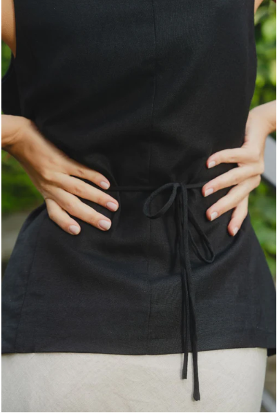 AMONG THE BRAVE EIFFEL BLACK LONGLINE VEST