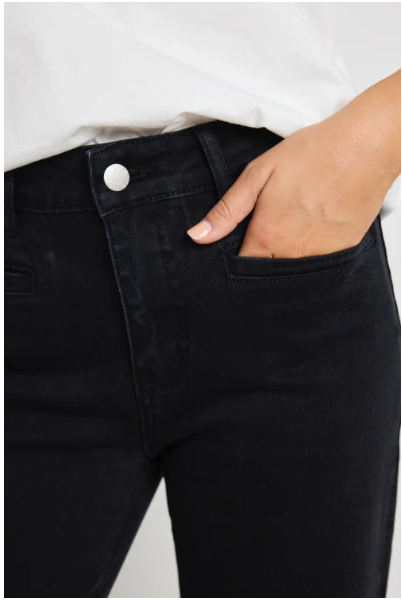 AMONG THE BRAVE CONCERT MID RISE BLACK JEAN