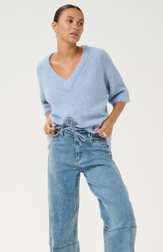 KAFFE KAEMILIE V NECK SOFT CHAMBRAY