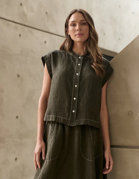 NATURALS BY O&J  CAP SLEEVE TOP LICORICE