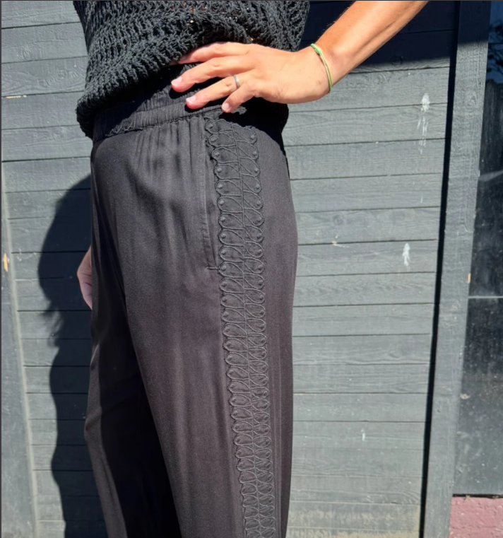 NU DENMARK ELINA YAINA TROUSERS BLACK