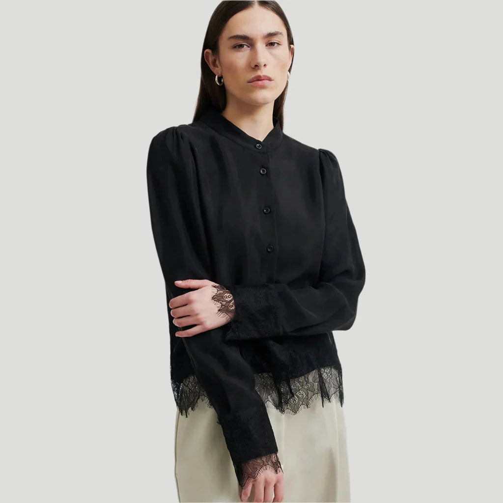 SECOND FEMALE ESMAE LACE SHIRT