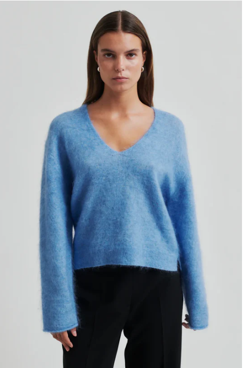 SECOND FEMALE CAMRYN V KNIT MARINA