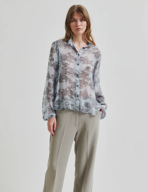 SECOND FEMALE MAJE SHIRT