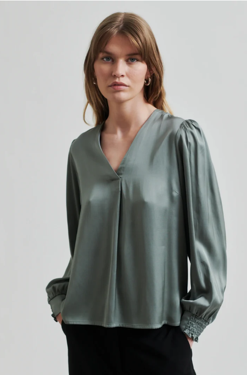 SECOND FEMALE BARRI SILKY BLOUSE AGAVE GREEN