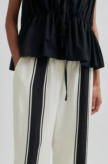 SECOND FEMALE LIE BLOCK STRIPE PANTS