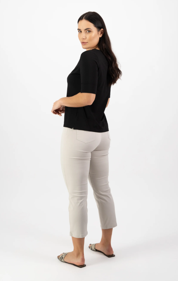VASSALLI BLACK V NECK COTTON TOP
