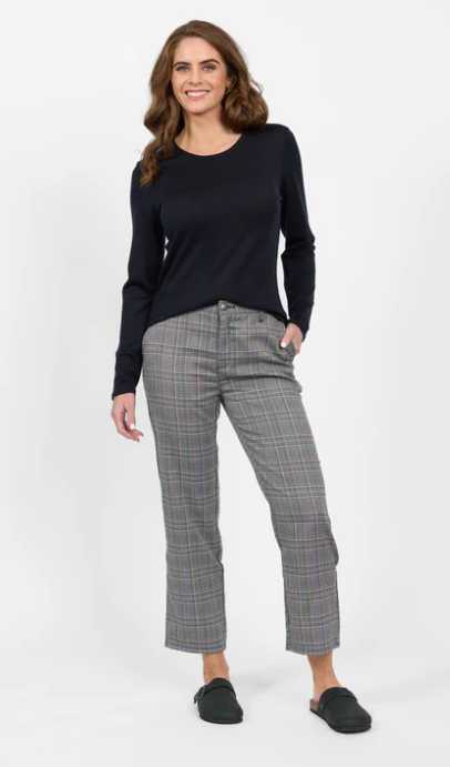 VASSALLI 100% MERINO BASIC LONG SLEEVE CREW NECK TOP MIDNIGHT