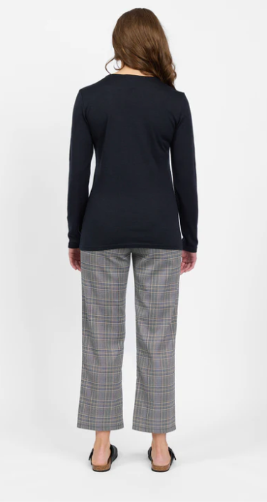 VASSALLI 100% MERINO BASIC LONG SLEEVE CREW NECK TOP MIDNIGHT