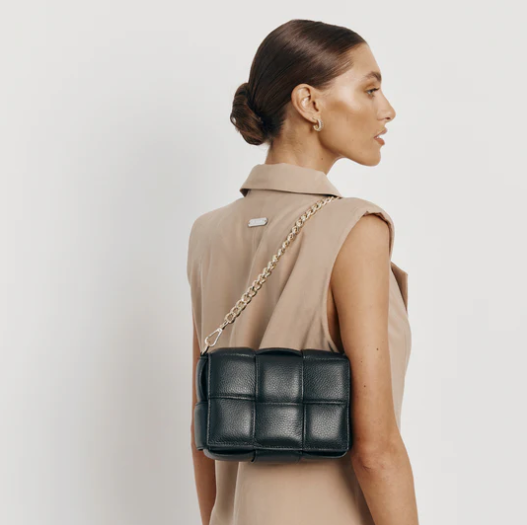 VESTIRSI MARGOT BLACK LEATHER WOVEN BAG