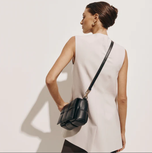 VESTIRSI MARGOT BLACK LEATHER WOVEN BAG